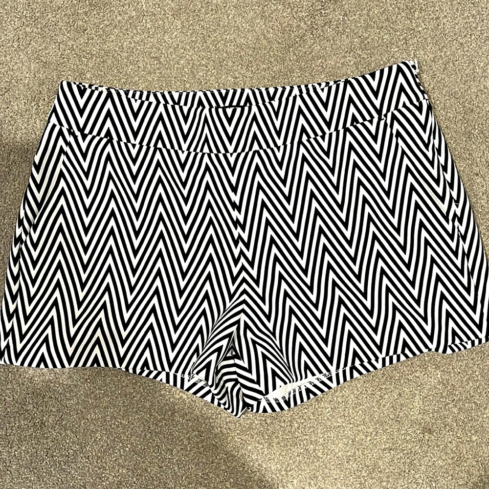 Express Shorts